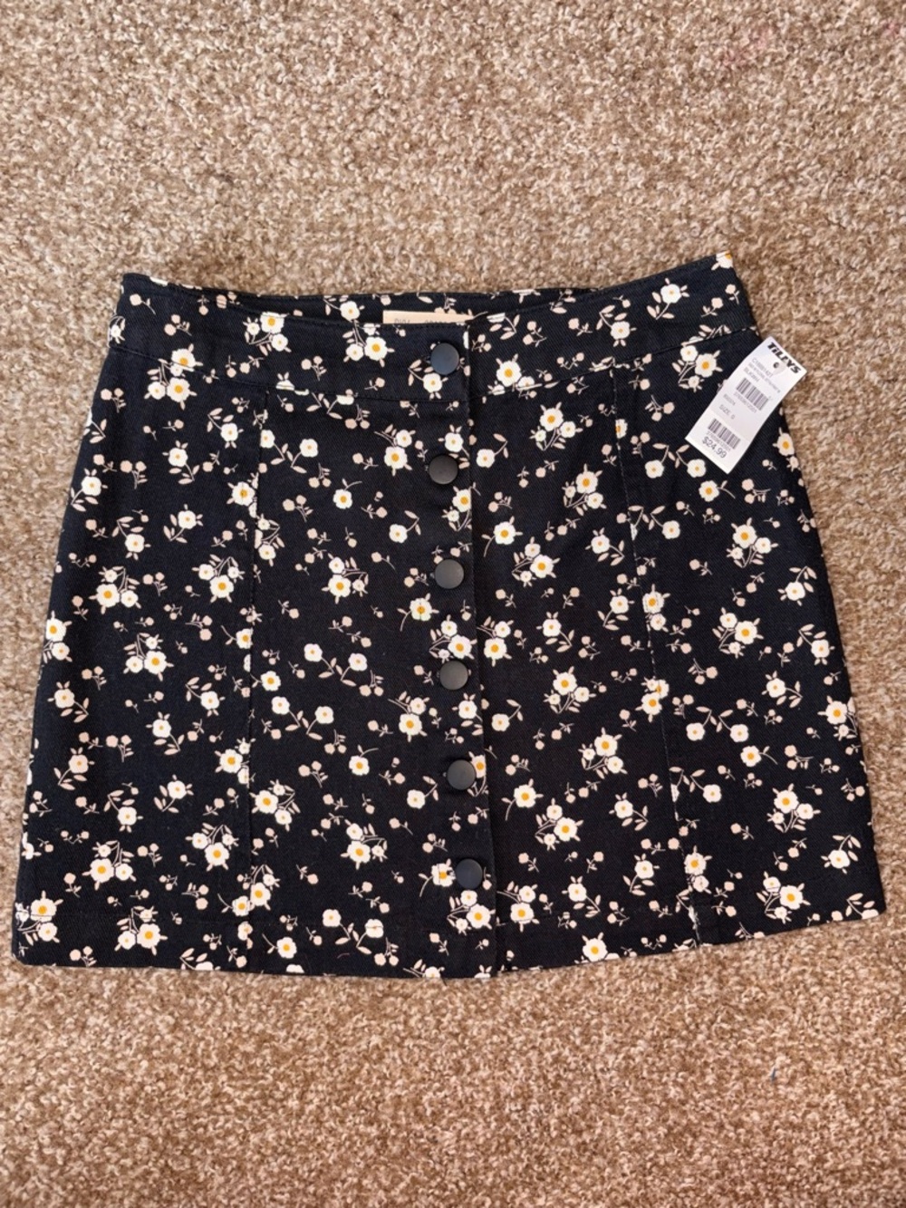 Sky and Sparrow Black Floral Button-Front Mini Skirt